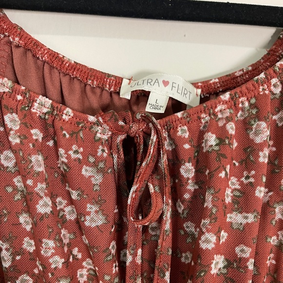 Ultra Flirt Womens Dress Size Large Brick Red Floral Ruched Mini Peasant Cottage - Picture 3 of 8